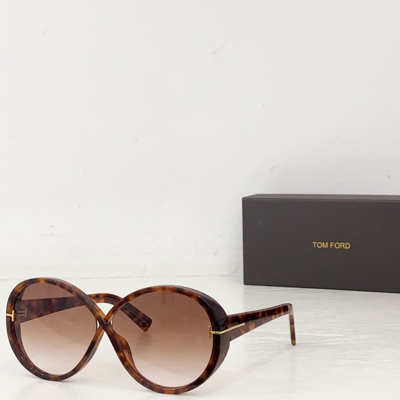 TOM FORD